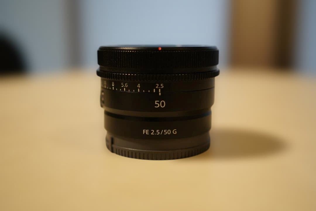 カメラレンズ　SONY SEL50F25G