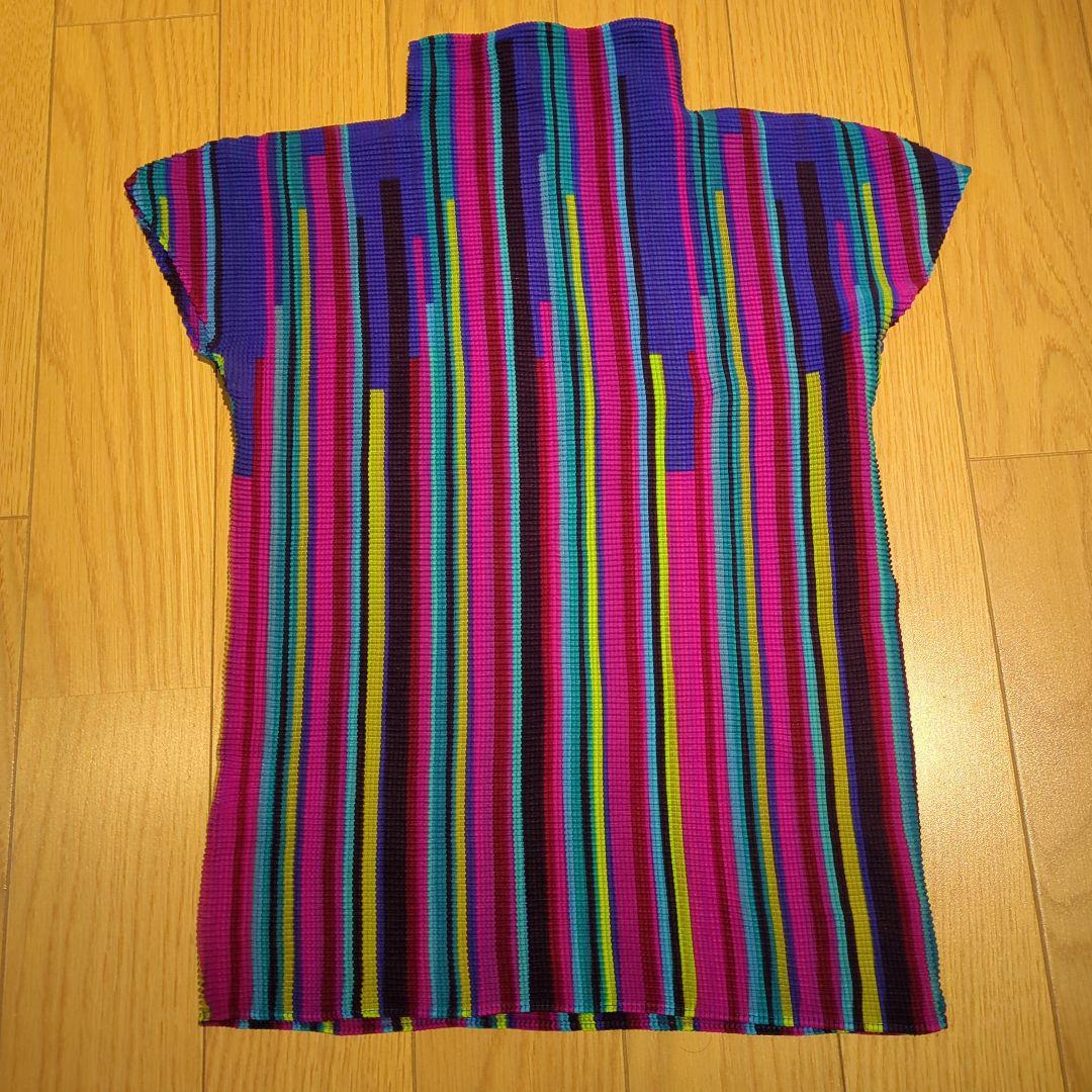 me 半袖ストライプTシャツ マルチカラー　ミヤケイッセイ