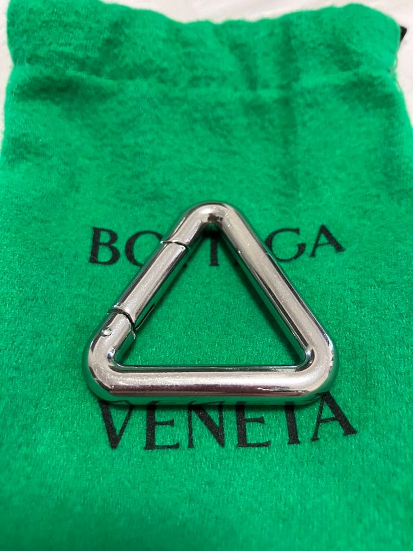 BOTTEGA VENETA ボッテガヴェネタ トライアングル キーリング