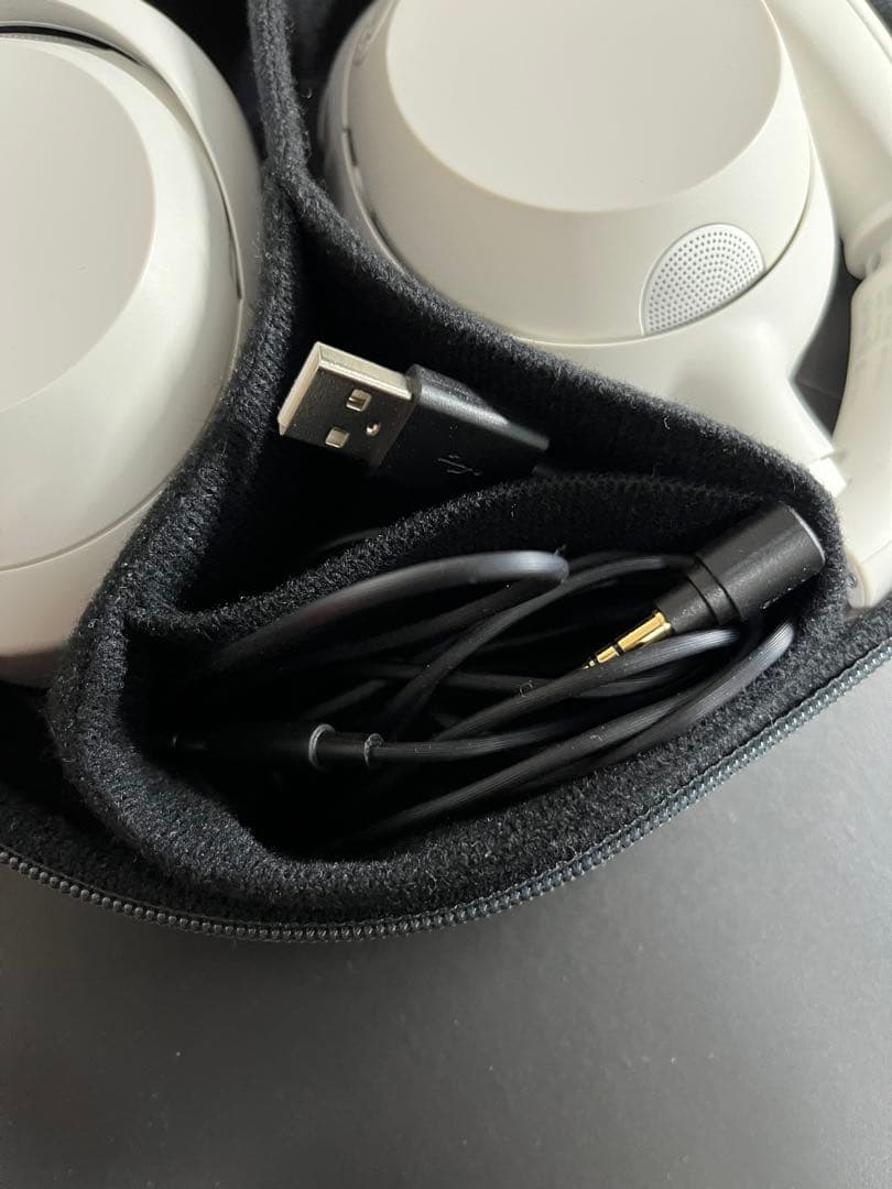 ヘッドホン SONY ULT WEAR WHITE