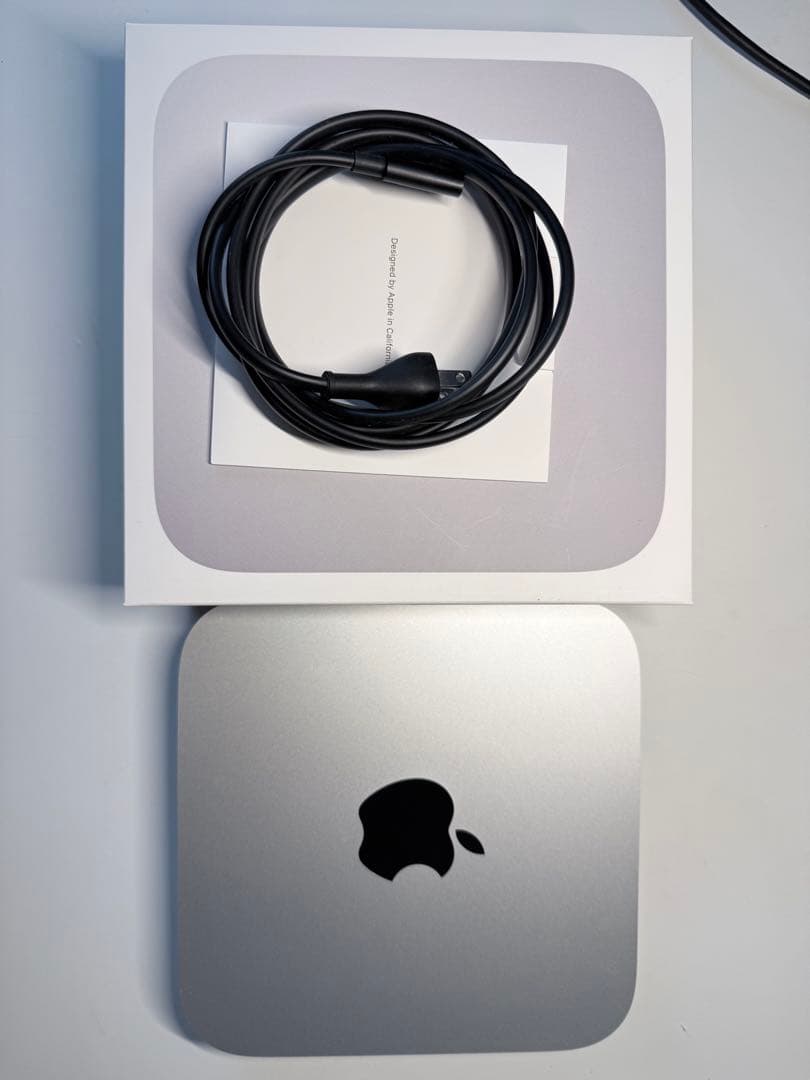 Apple Mac mini M2 8GBメモリ / 256GB SSD