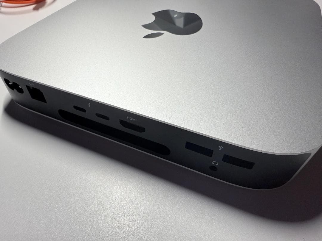 Apple Mac mini M2 8GBメモリ / 256GB SSD