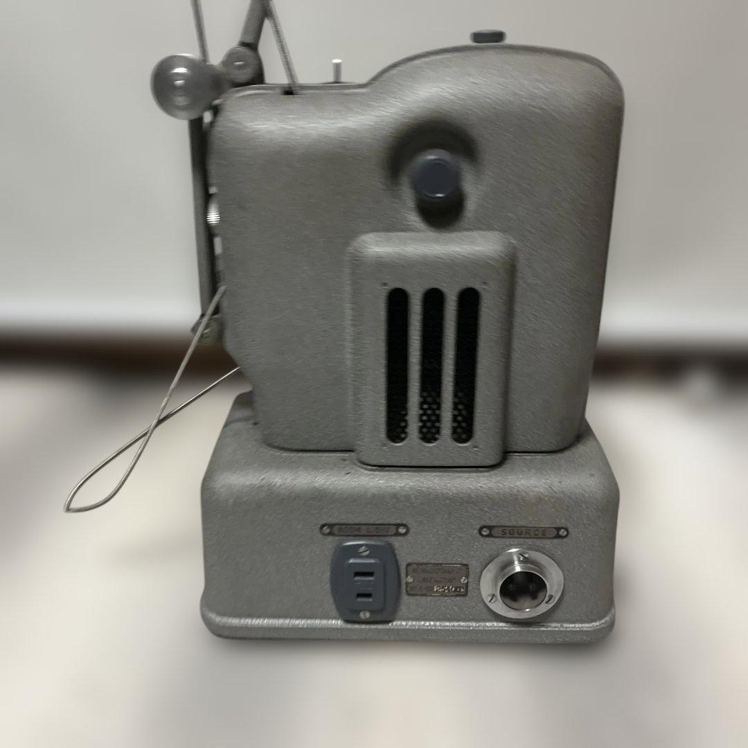 ELMO E-80 8mm 映写機・ビンテージ超希少品　金属製★値下げしました★