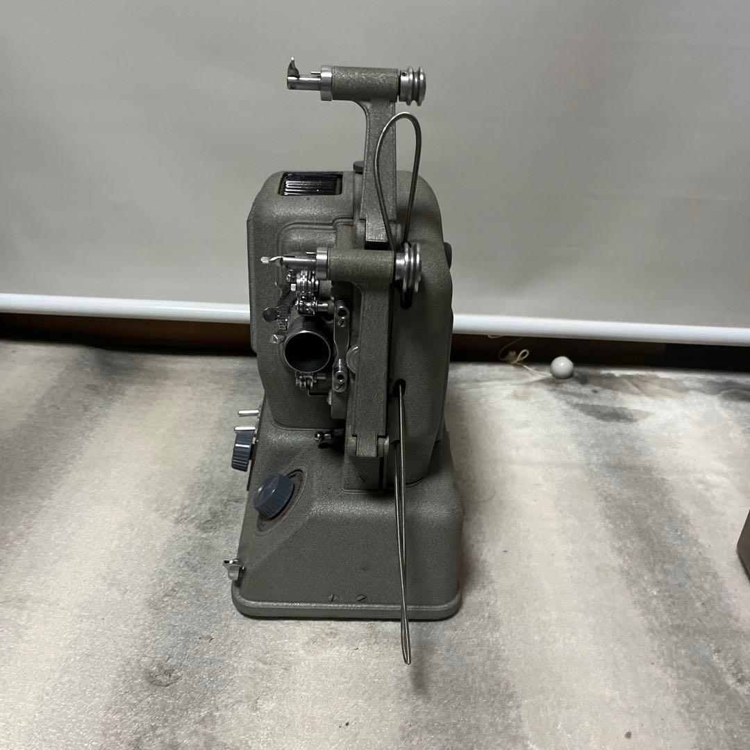 ELMO E-80 8mm 映写機・ビンテージ超希少品　金属製★値下げしました★