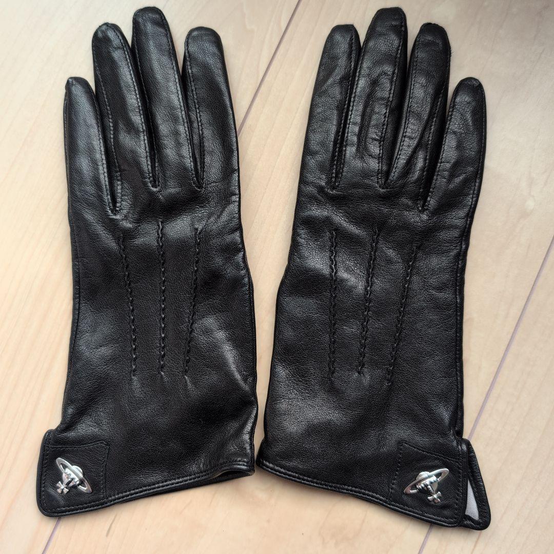 Vivienne Westwood 黒のレザー手袋 orb柄　レディース