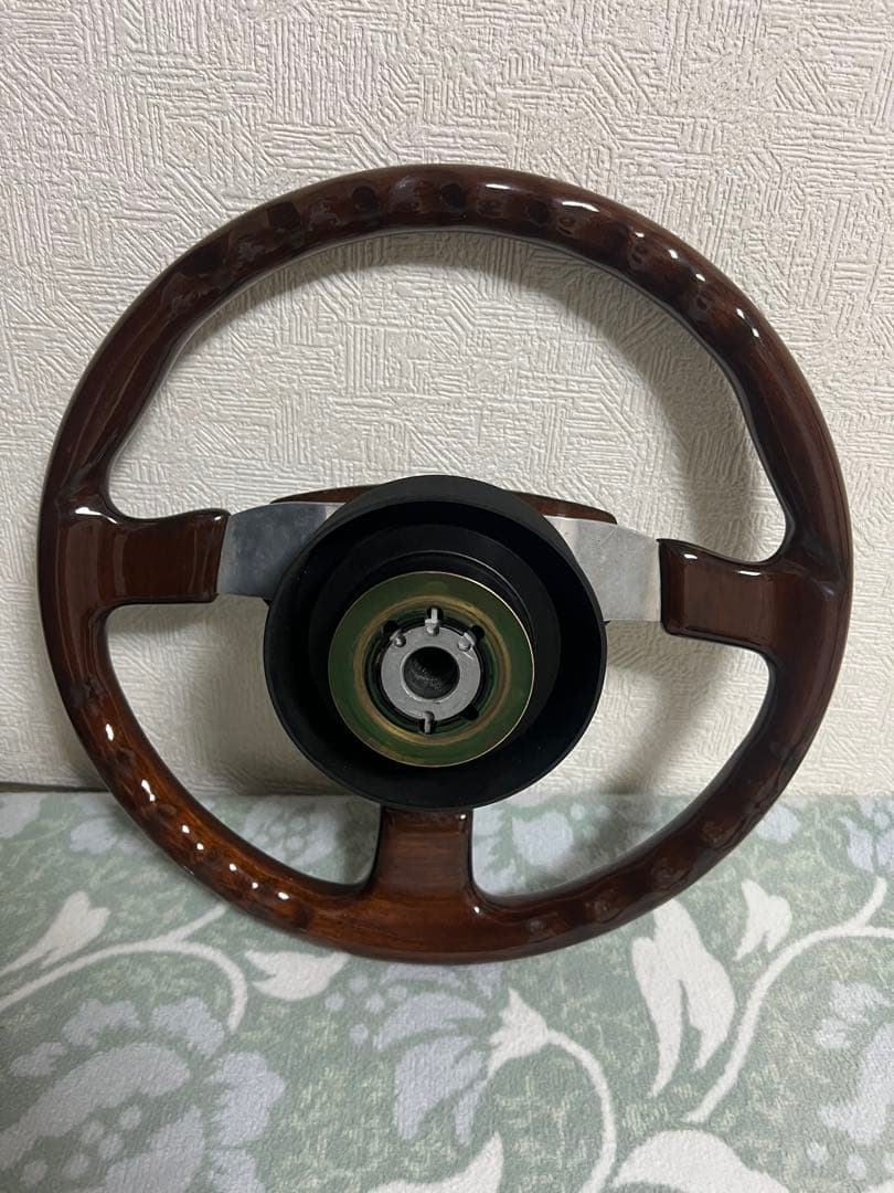 希少 ビンテージ イタリア製 モモ ステアリング