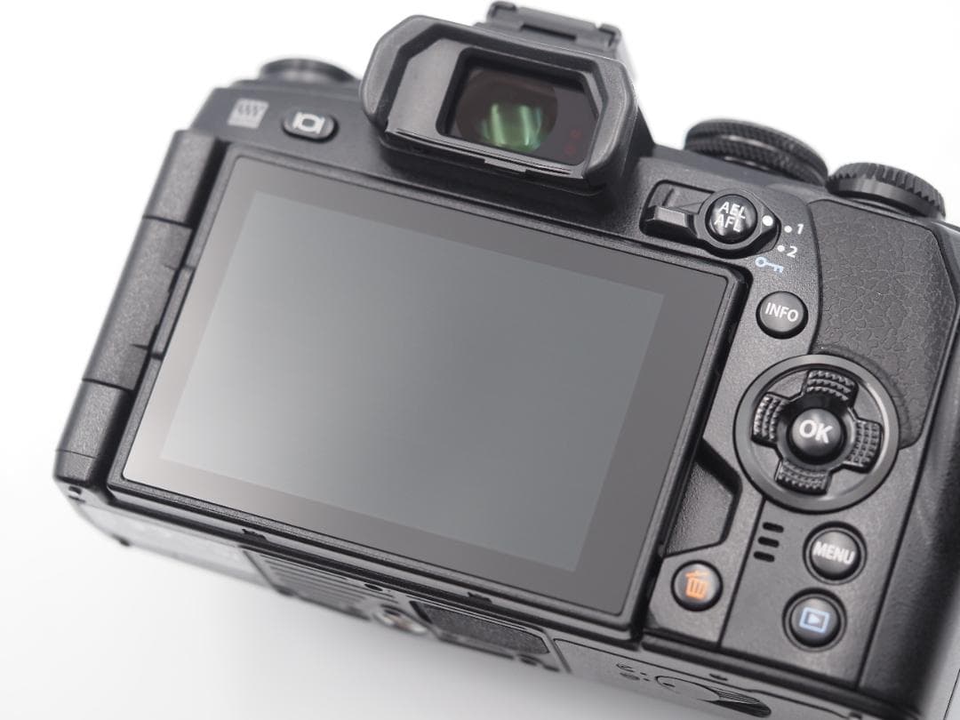 【値引き不可】OLYMPUS OM-D E-M1MARKⅡ