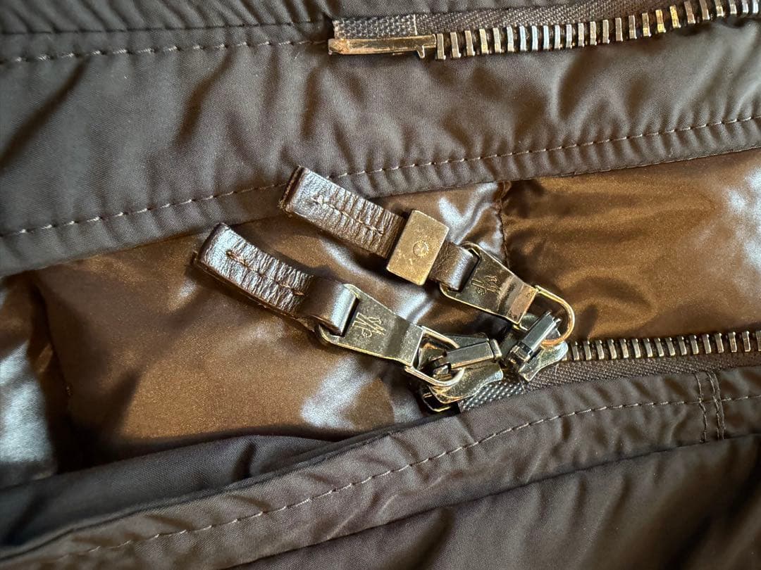 MONCLER GLADSTONE ダウンジャケット サイズ3