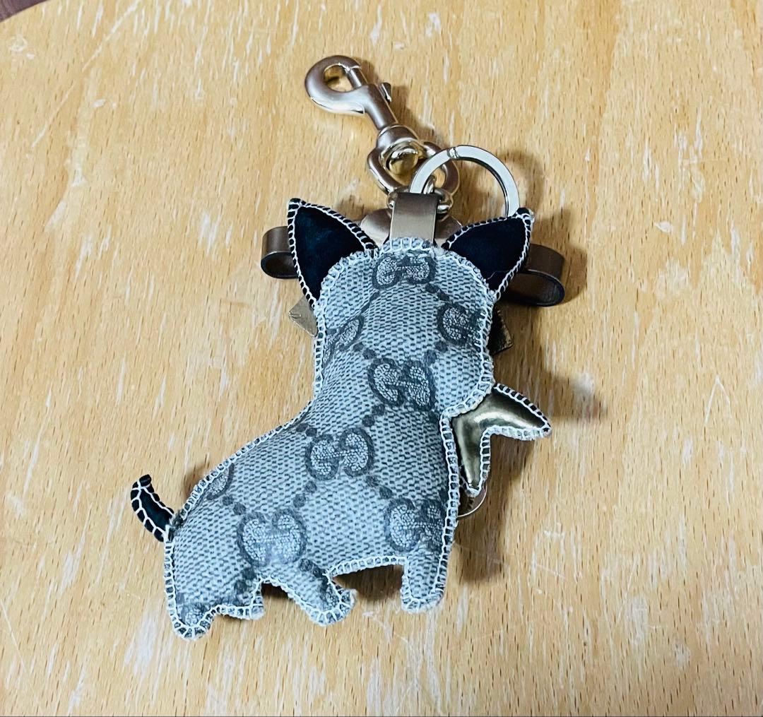 グッチ GUCCI キーホルダー チャーム グッチョリ ドフレンチブルドッグ
