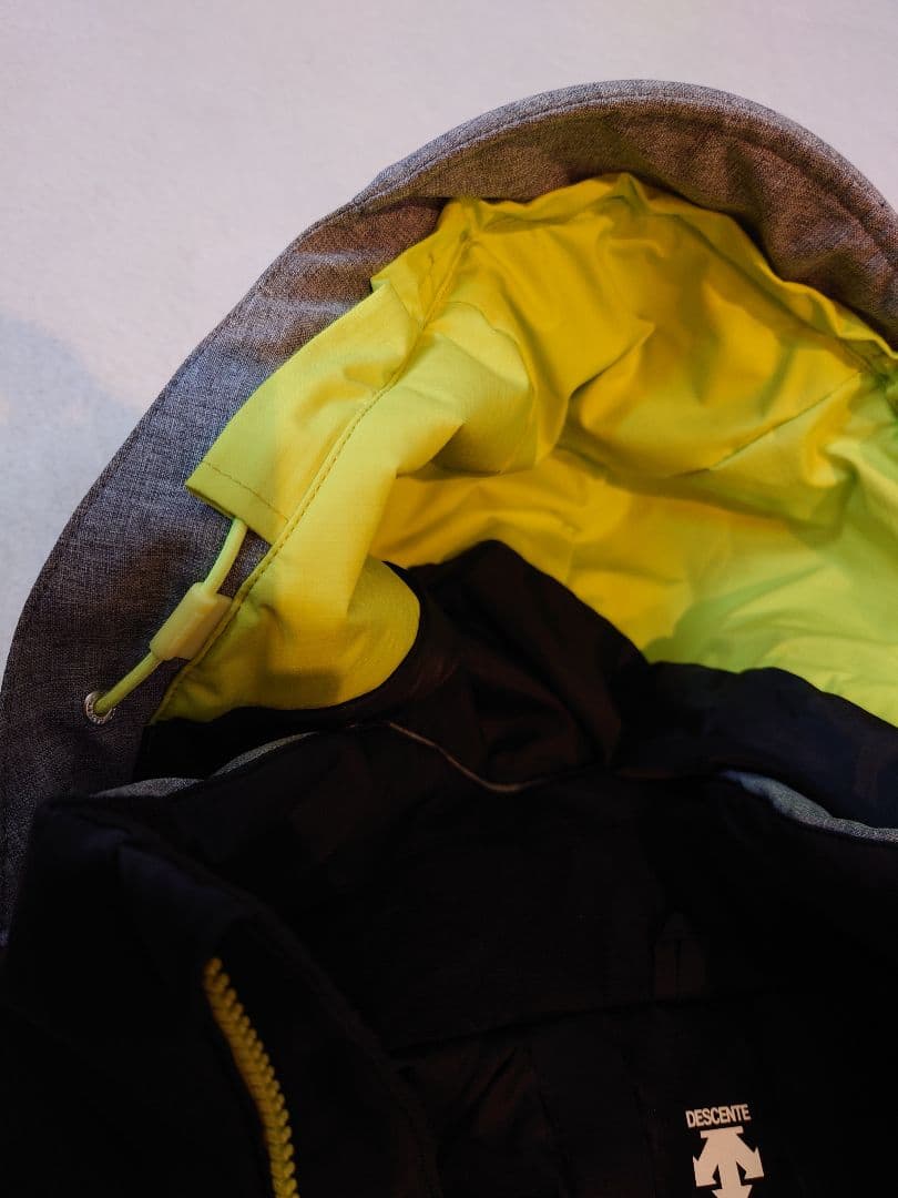 デサント スキーウェア上下 フード付き