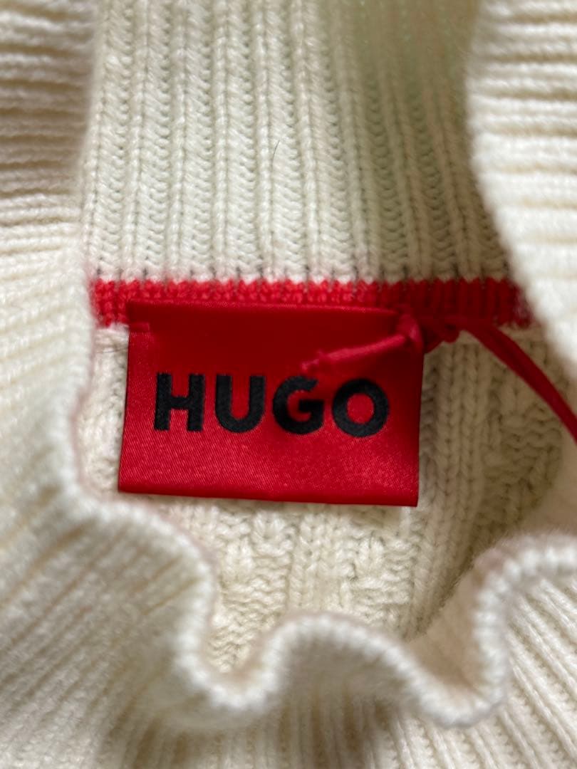 HUGO BOSS メンズニット　セーターＭ
