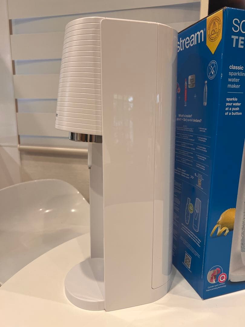 SodaStream TERRA 本体 ボトル×2本 ガスシリンダー付き