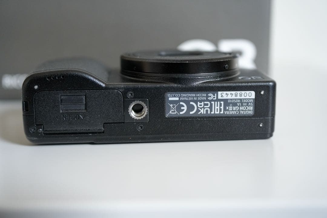 RICOH GRⅢx サムグリップ予備バッテリー付き