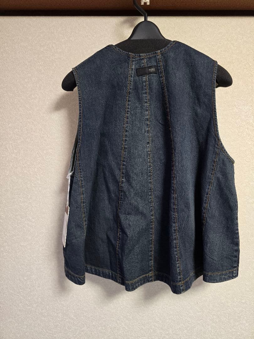 新品　未使用　ayane ダンガリー　フリル　ベスト