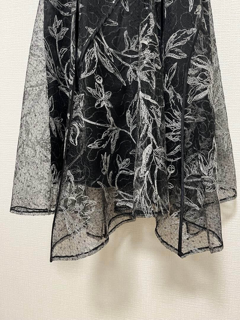 【美品】フラワー刺繍パフスリーブマキシドレス