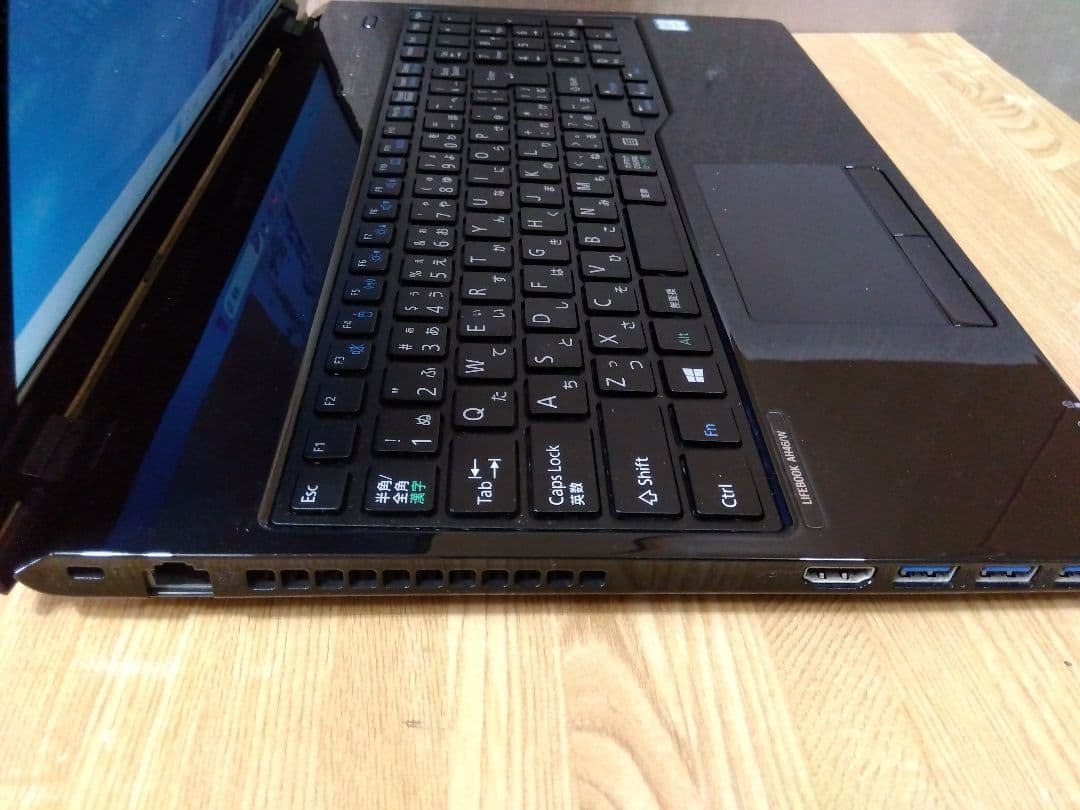 富士通　Lifebook AH46/W i5-6300HQ