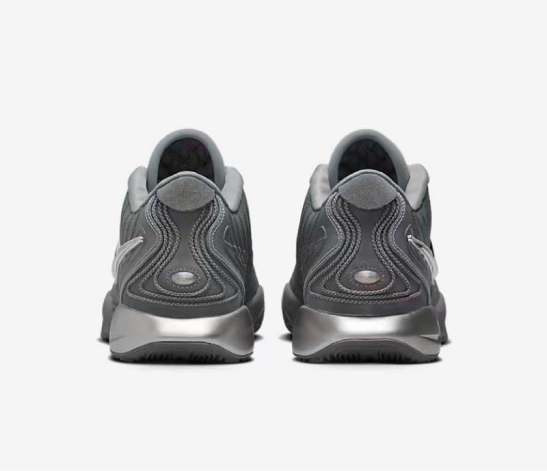 【新品】NIKE ナイキ　レブロン21EP 25cm