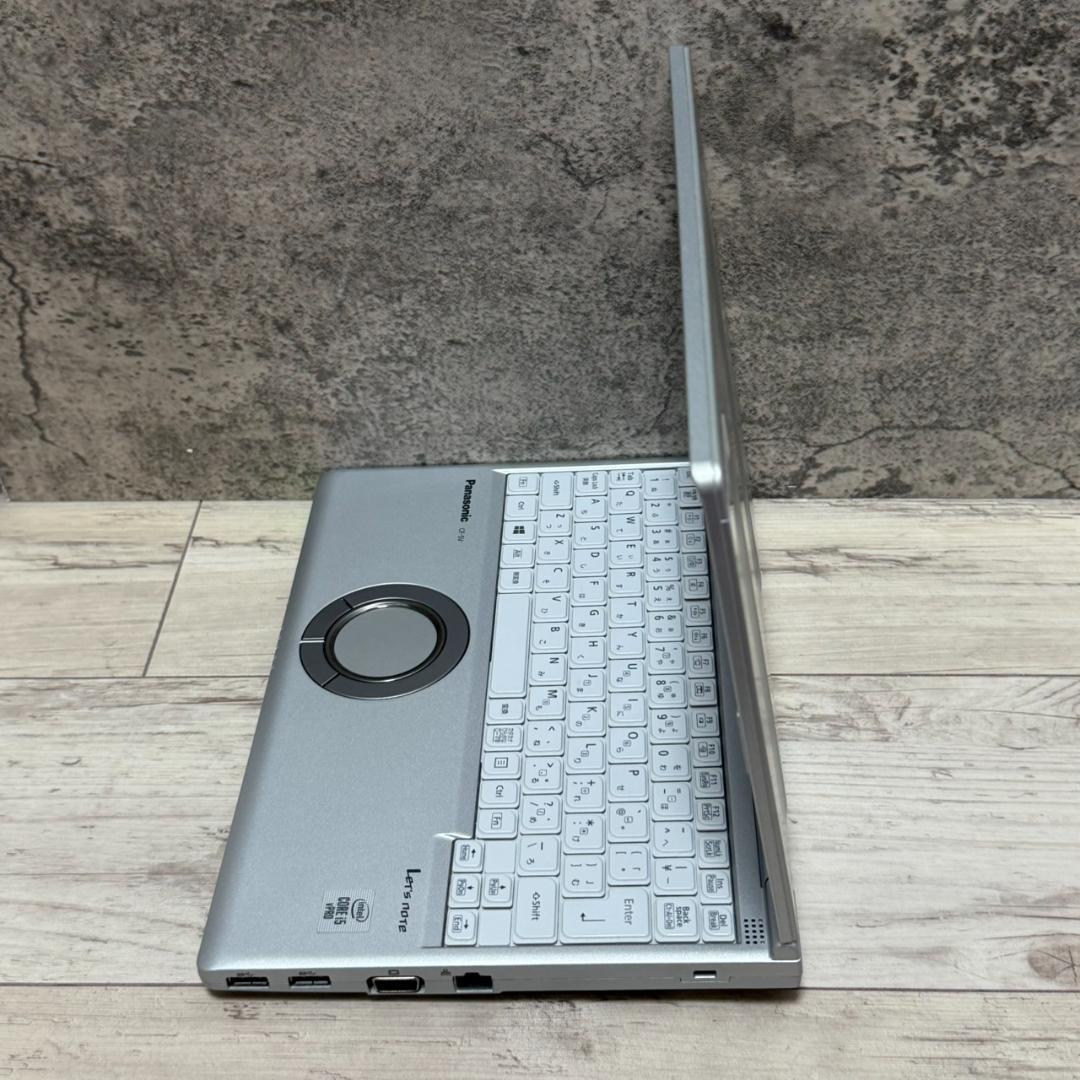 ☆美品☆ 小型軽量 レッツノート ノートパソコン 第10世代i5 オフィス付