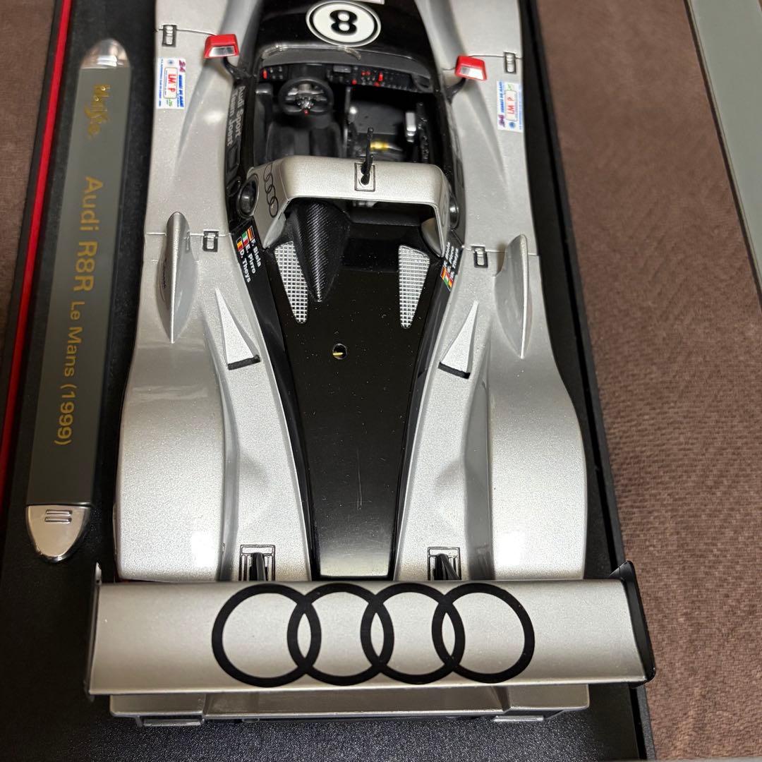 ともきち　ミニカー 1/18 ２台