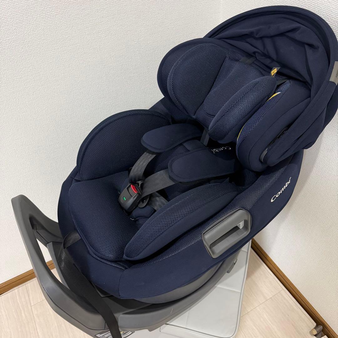 【極美品】コンビTHE S ISOFIX エッグショック ZD／ネイビー