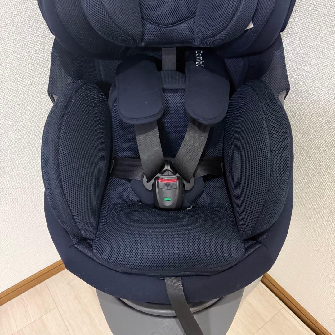 【極美品】コンビTHE S ISOFIX エッグショック ZD／ネイビー