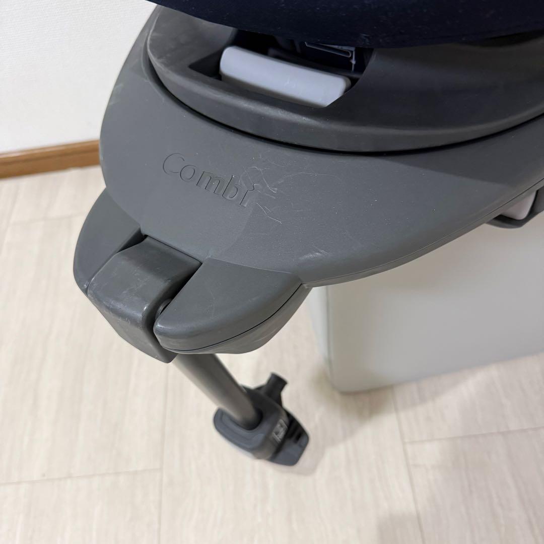 【極美品】コンビTHE S ISOFIX エッグショック ZD／ネイビー
