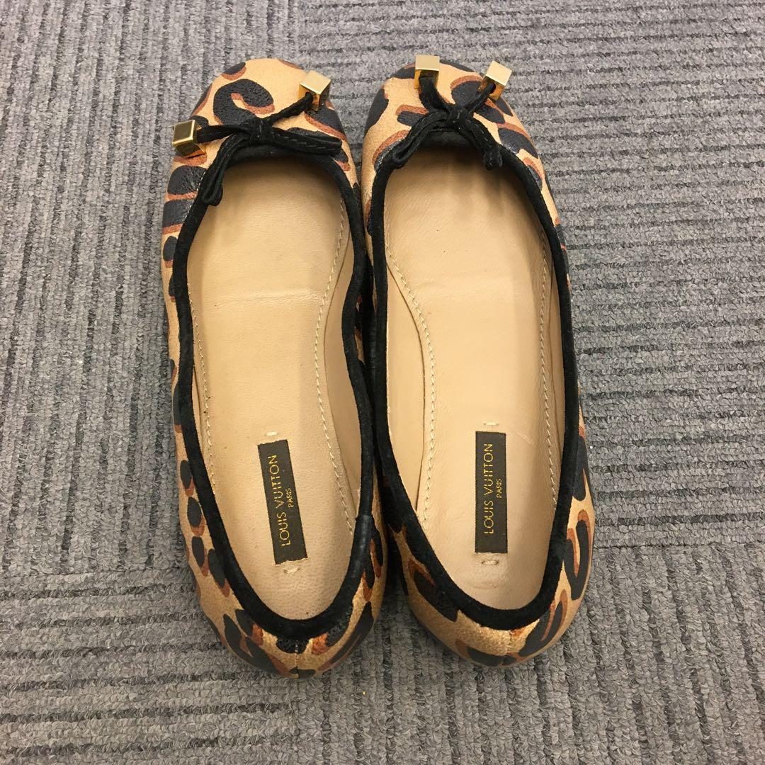 LOUIS VUITTON ルイヴィトン　フラットシューズ　レオパード