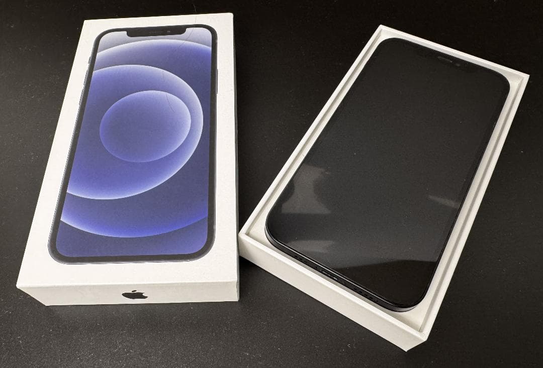 ★Apple iPhone12 64GBブラック★MGHN3J/A★程度良