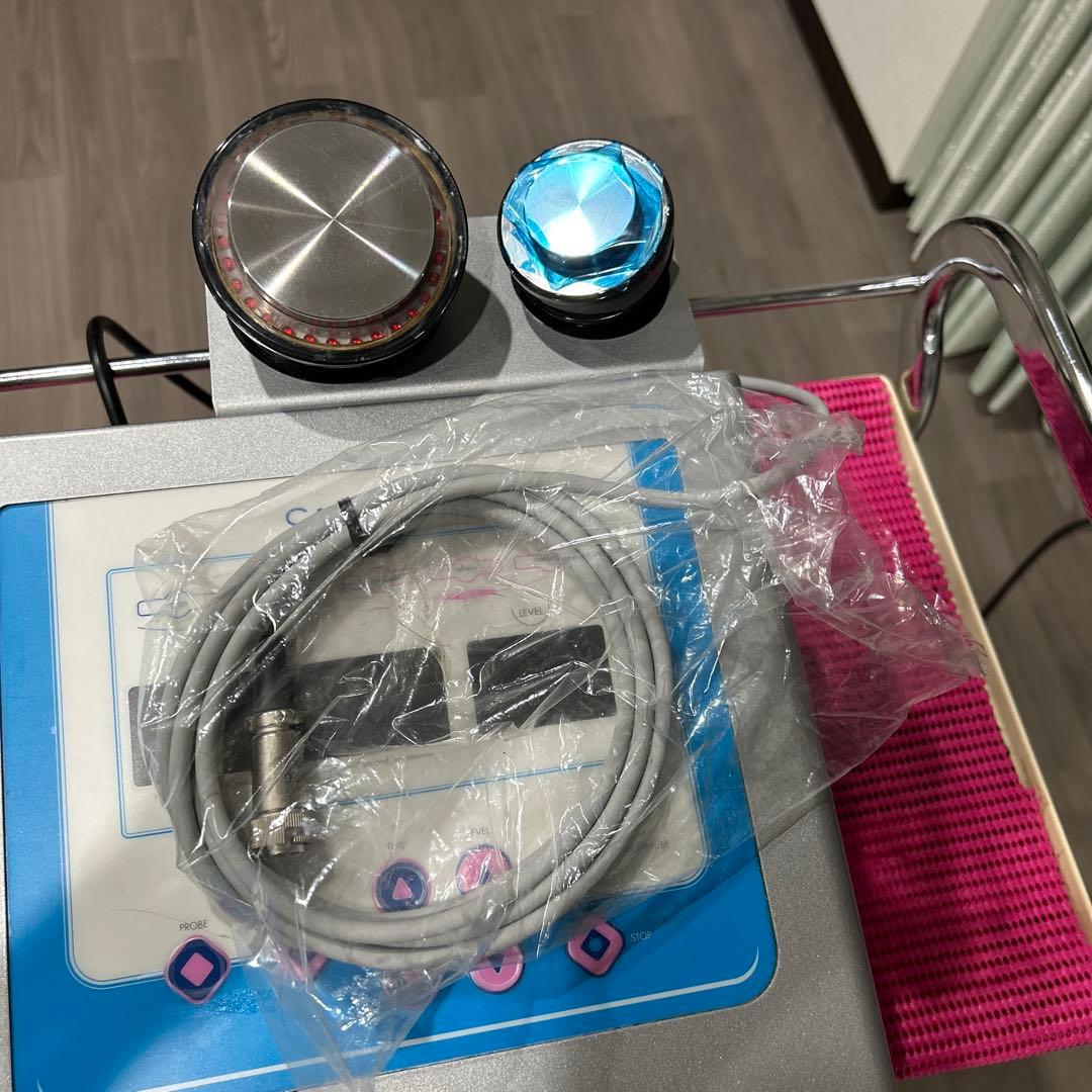 【美品】定価748000円　3分で結果キャビテーション伊藤超短波CAVI PRO