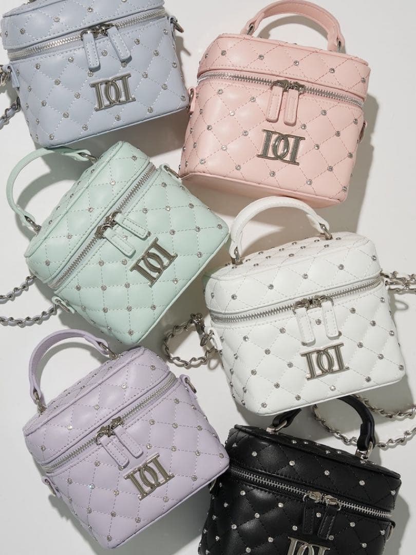 Darichダーリッチ キルティングビジュースクエアミニバッグ バニティホワイト