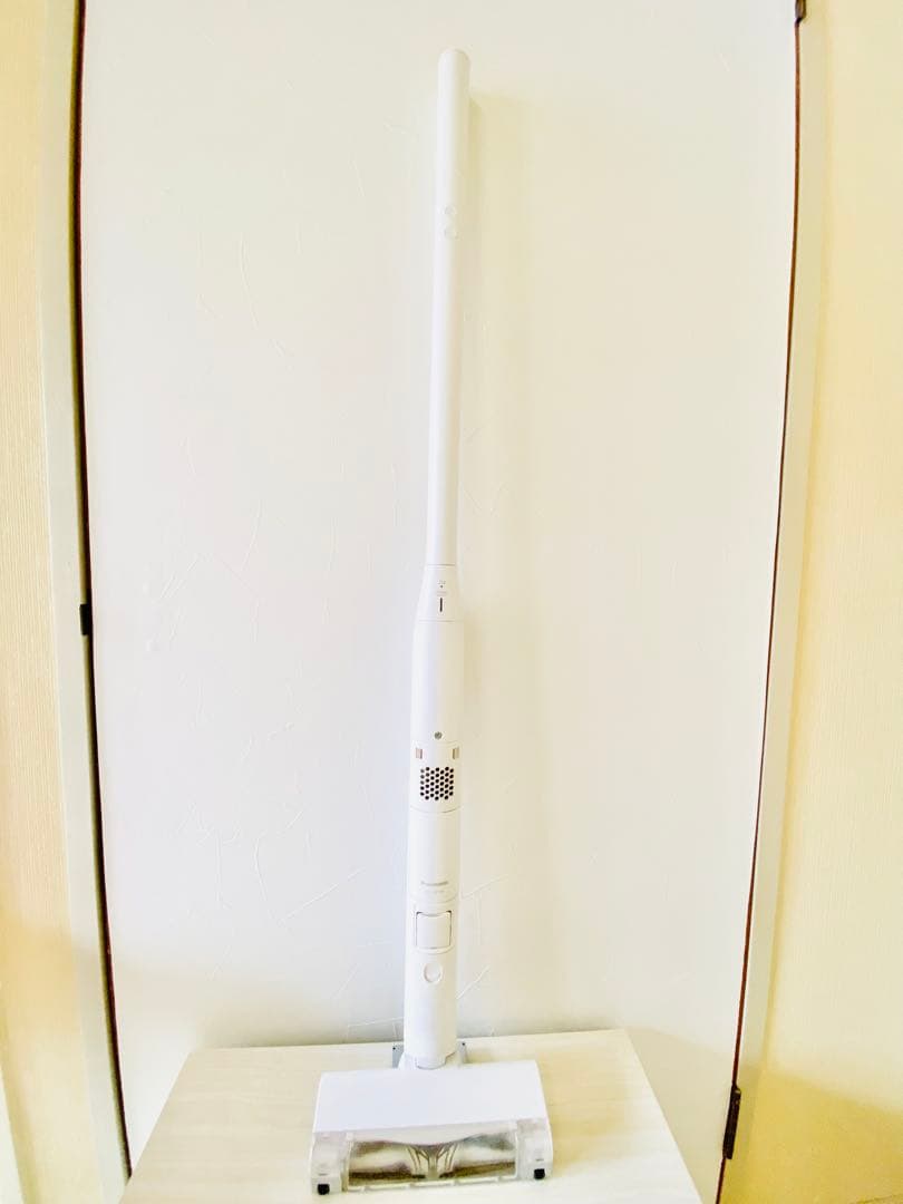 Panasonic MC-NS10K コードレス掃除機 2021年製 新品同様品