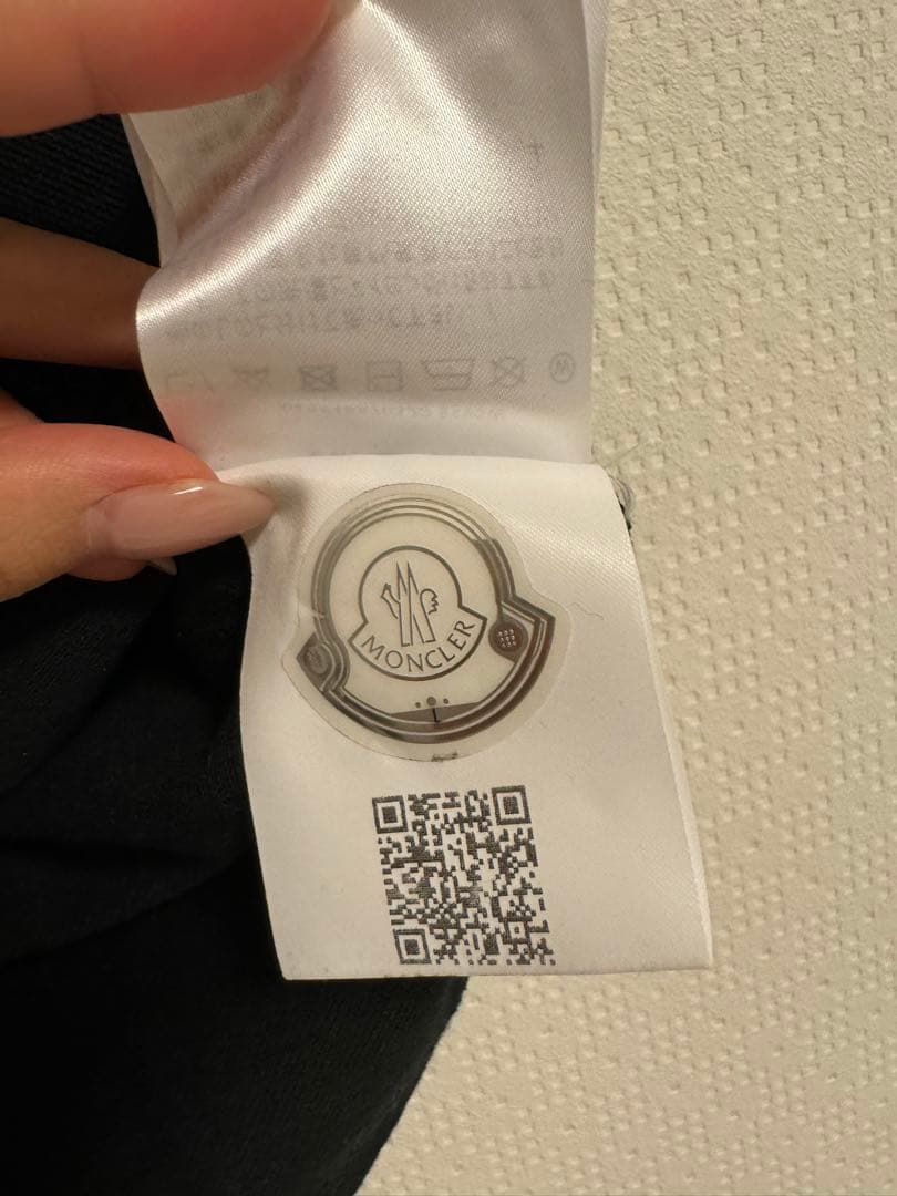 モンクレール　モンクレ　ポロシャツ