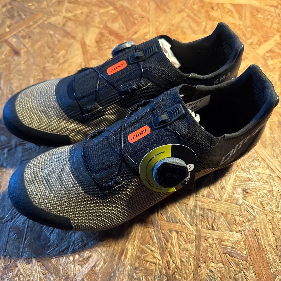 DMT KM4 40サイズ Black/Bronze