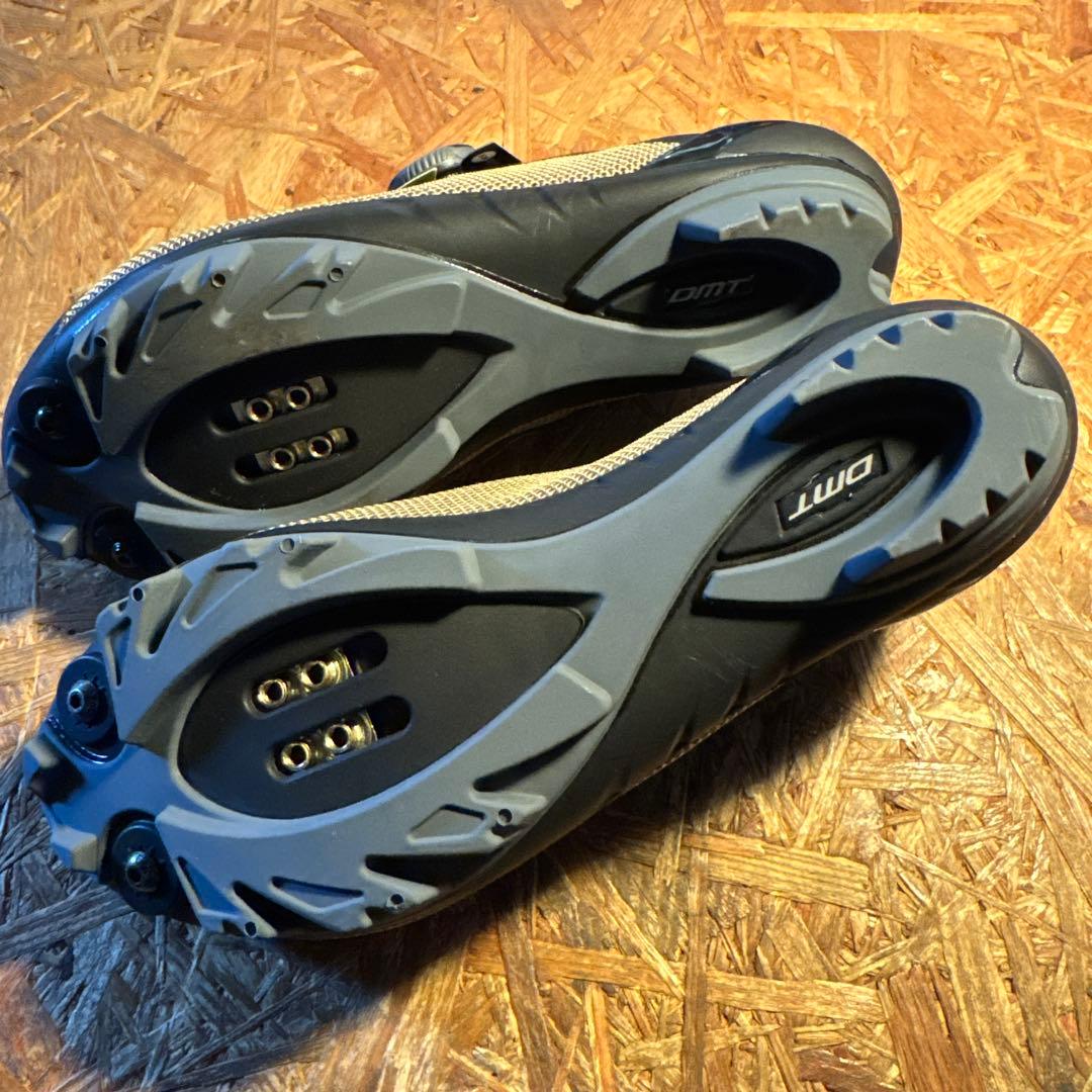 DMT KM4 40サイズ Black/Bronze