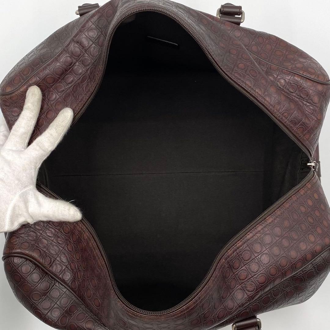 極美品✨フェラガモ 2way ガンチーニ エンボス レザー ボストンバック