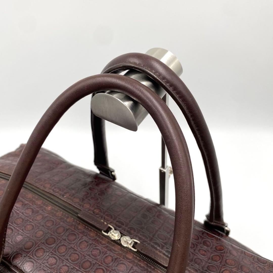 極美品✨フェラガモ 2way ガンチーニ エンボス レザー ボストンバック