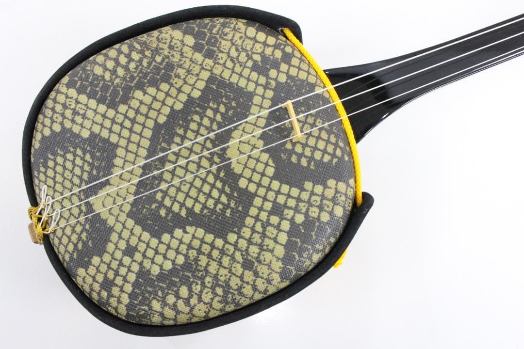 ▲美品 三線/さんしん 弦楽器 伝統音楽 民謡 沖縄三味線 和楽器 琉球音楽