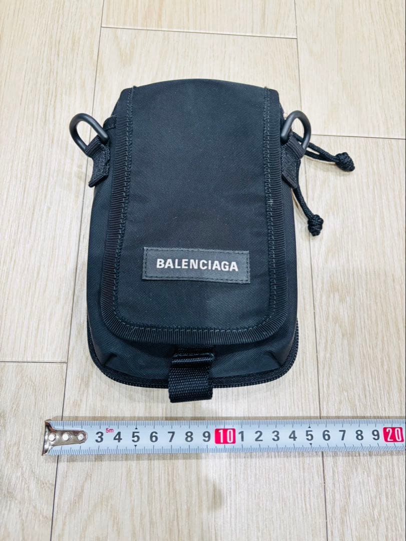 BALENCIAGA ブラック サコッシュ