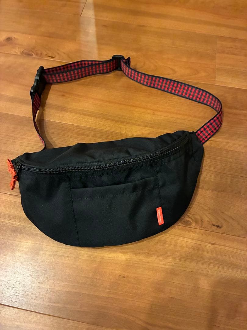 ファミリア ボディバッグ・ウエストポーチ