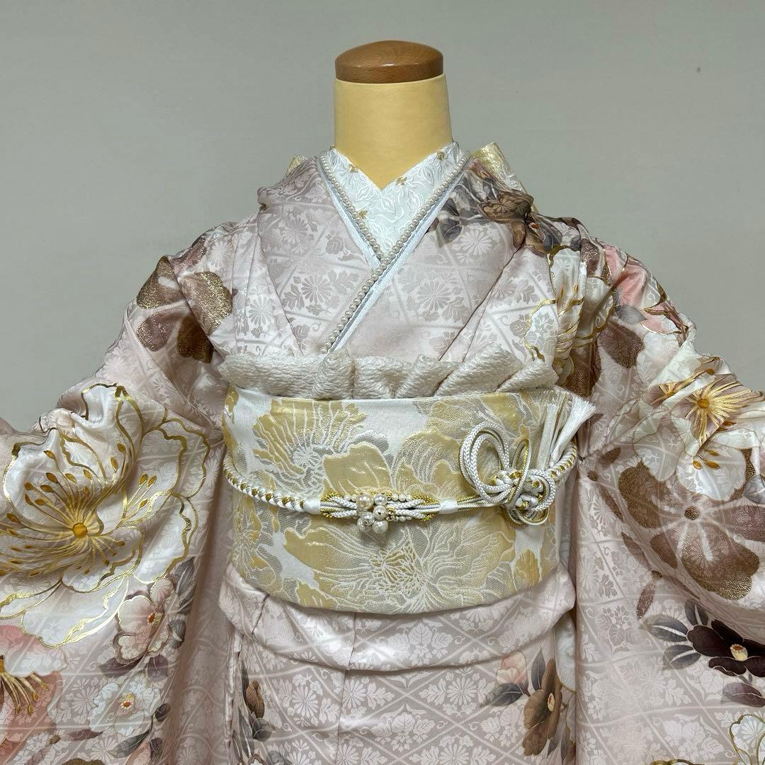 上品なくすみピンクの椿の柄の振袖フルセット