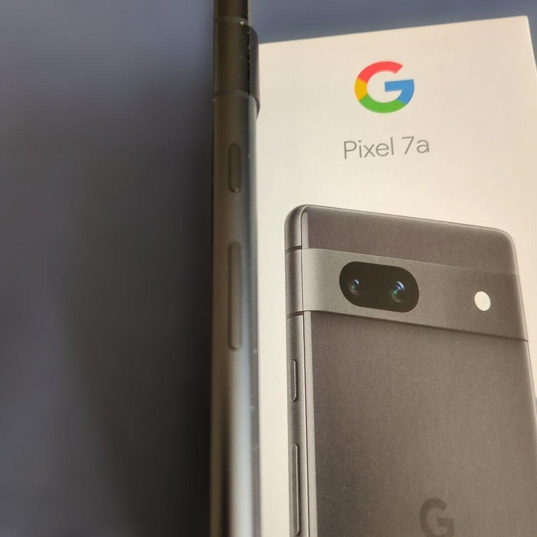 【ジャンク品】SIMフリーGoogle Pixel 7a充電ケーブル、ケース付き