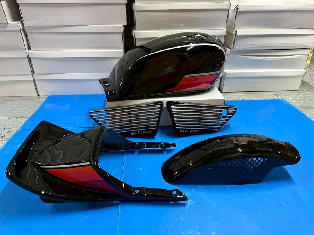 XJ400黒橙１ 外装 フェンダーロゴ タンク アルフィン ハネテールカウル