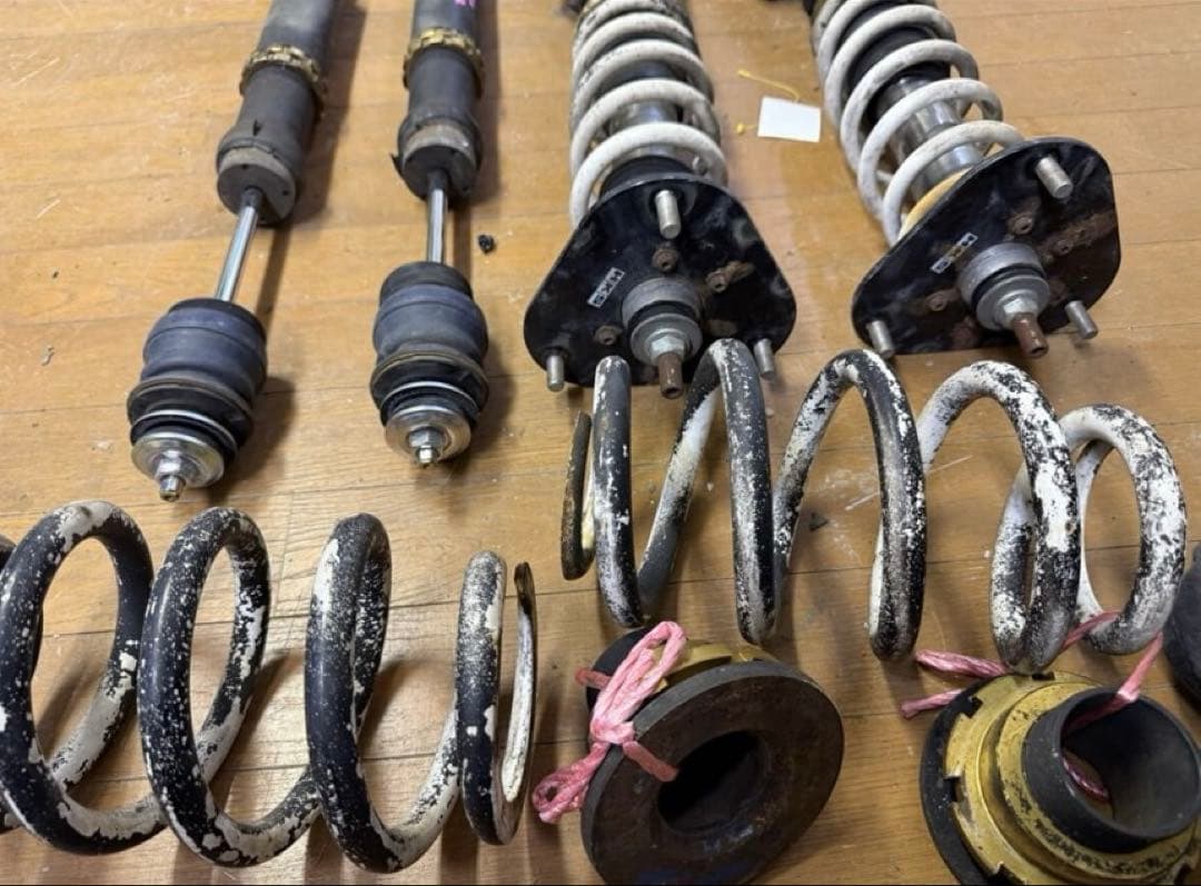 HKS車高調一式　アルファード20.ヴェルファイア20