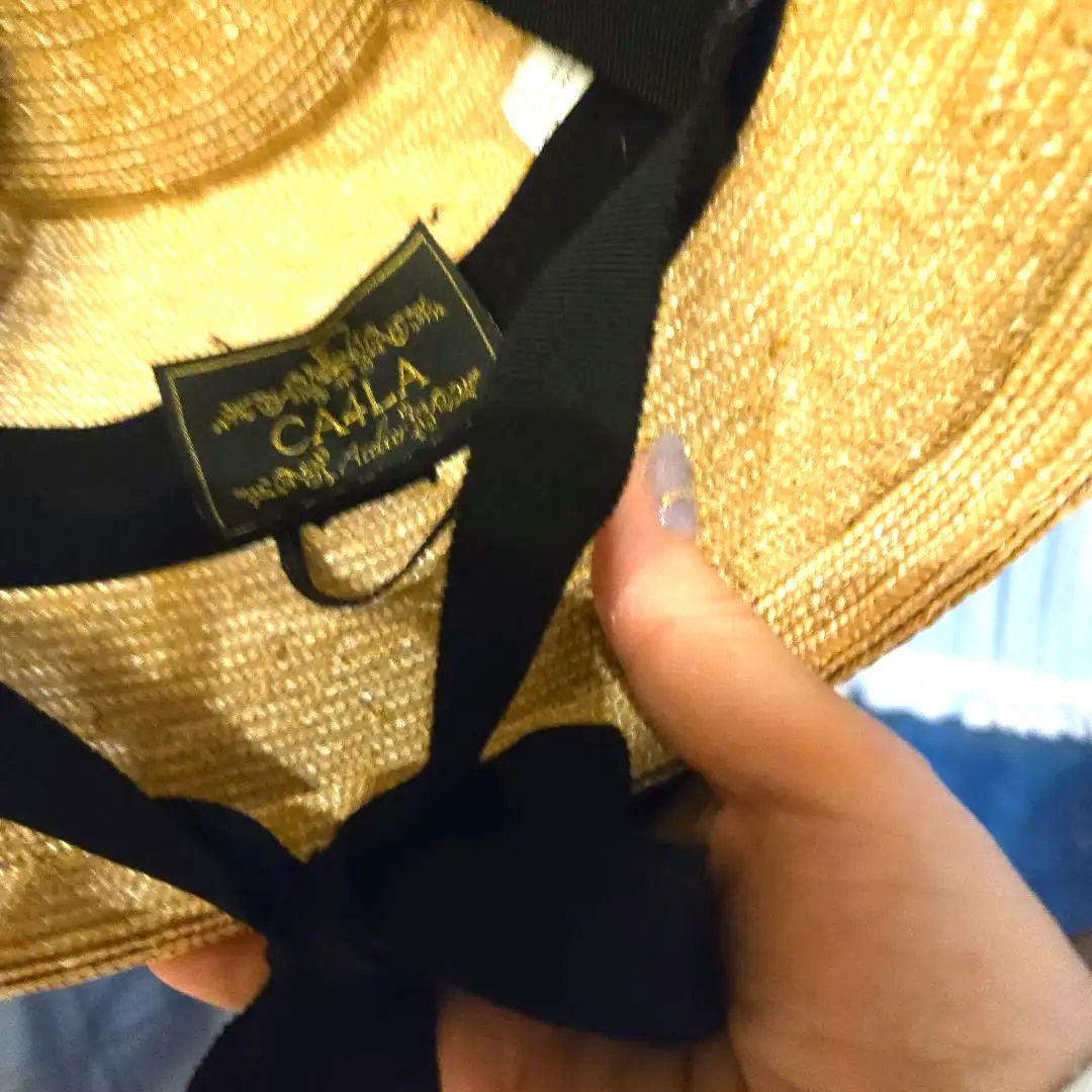 ベージュ 麦わら帽子 黒いネット装飾