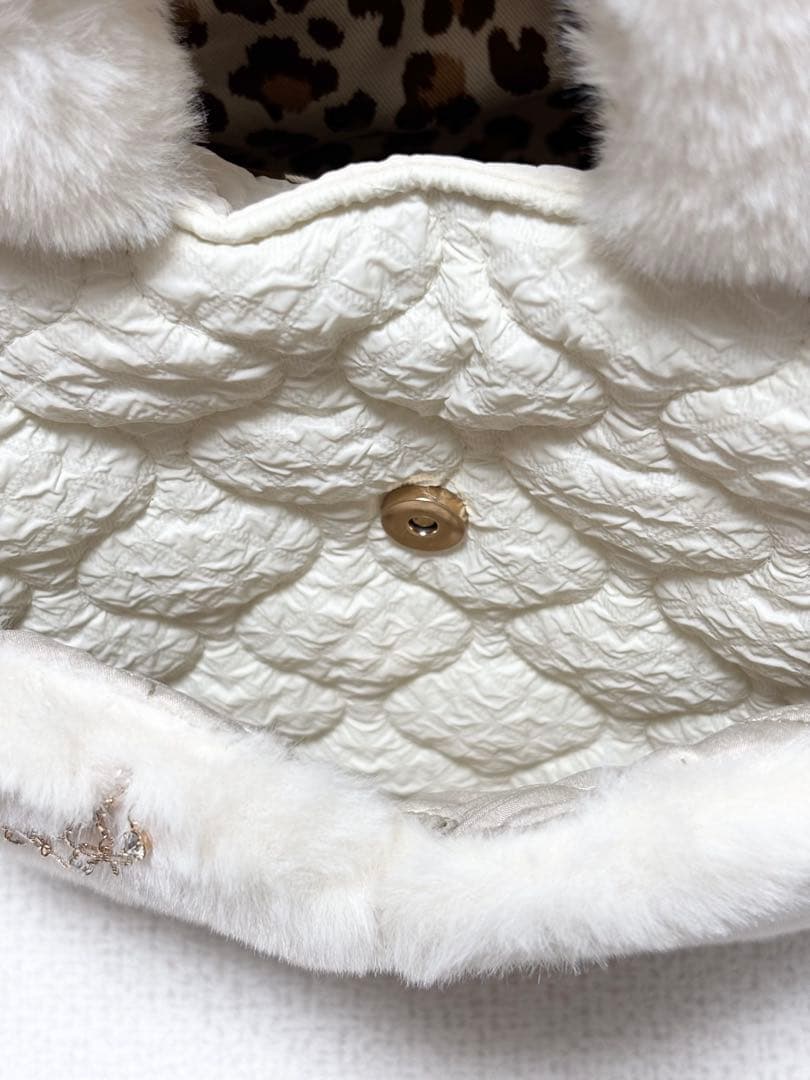 ゆ*ら様 コヤンイサムチョン　ハンドメイド　ギャザーバッグ　白ファー　ピンクうさ