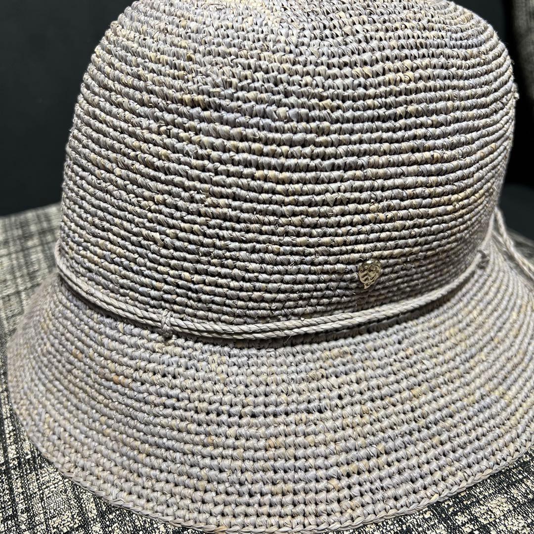 HELEN KAMINSKI グレー