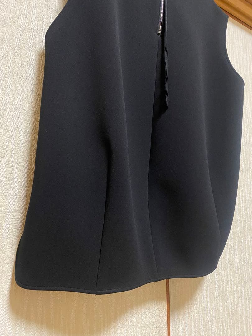 アドーア　ボンディングジャージーカットソー　ベスト　秋冬