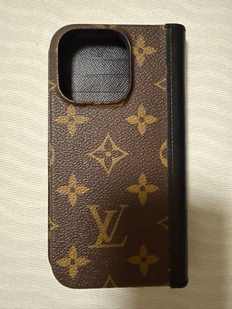 お値下げしました！Louis Vuitton iPhone16pro手帳型ケース