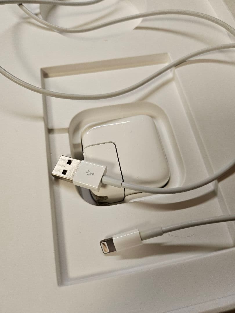 iPad (7th Generation) 32GB スペースグレー