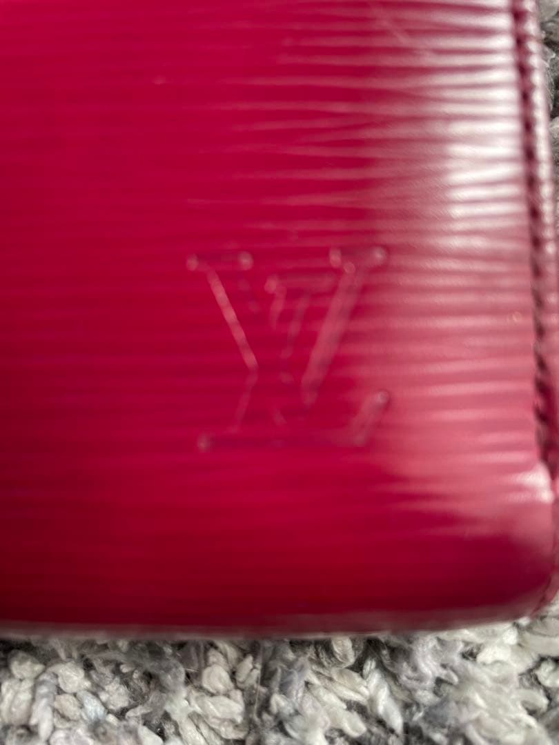 Louis Vuitton エピジッピーウォレット長財布 保存袋付き